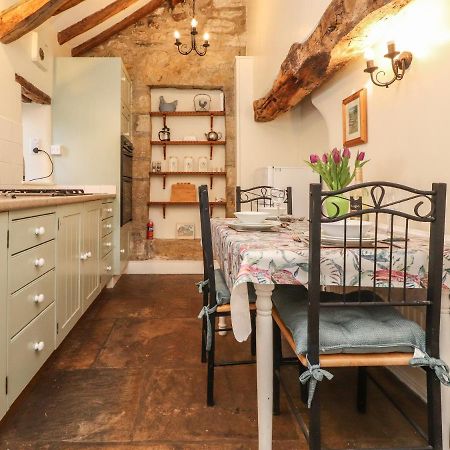Beehive Cottage Bentham Екстер'єр фото
