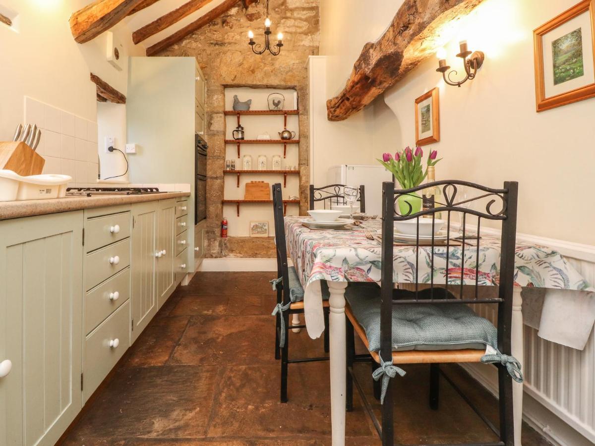 Beehive Cottage Bentham Екстер'єр фото